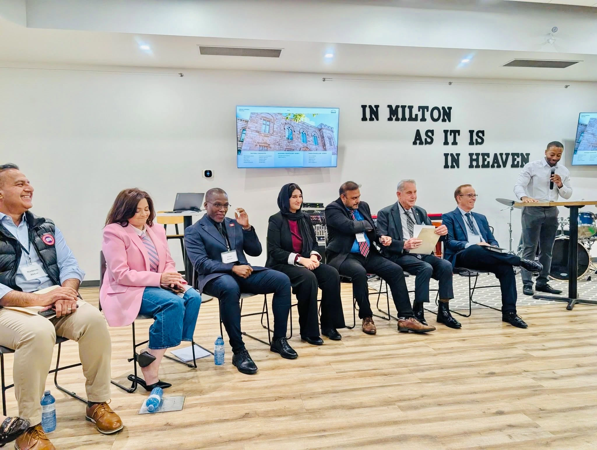 Municipal candidates seated together at the Downtown Milton BIA public meeting